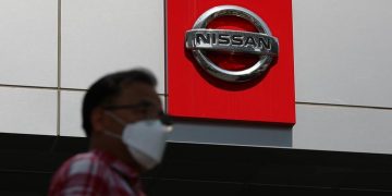 Nissan vende sus operaciones en Rusia