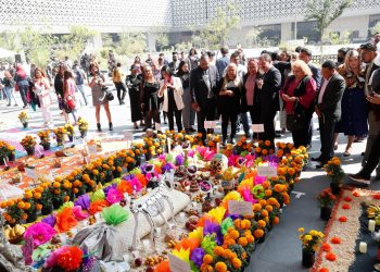 Inauguran ofrendas del Día de Muertos en Diputados ¿Qué Estados participan?