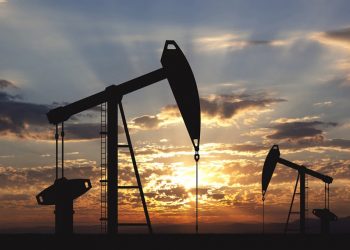 El petróleo de Texas abre con una subida del 1,61 %, hasta los 84,15 dólares