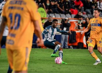 Pachuca deja en el camino a los Tigres