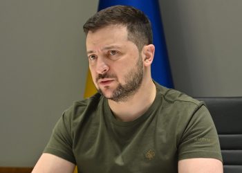 Zelenski acusa a Rusia de haber destruido un tercio de las centrales energéticas en Ucrania
