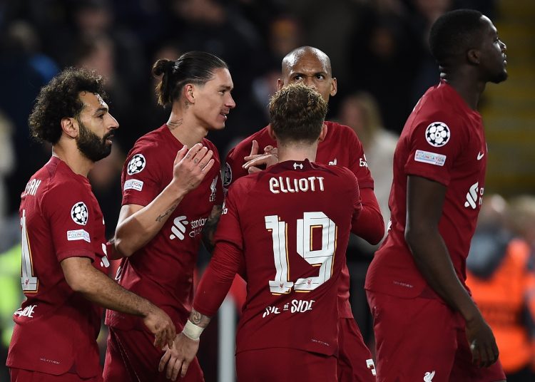 Liverpool (United Kingdom), 01/11/2022.- Liverpool's Mohamed Salah celebrates with teammates after scoring the 1-0 during the UEFA Champions League group A soccer match between Liverpool FC and SSC Napoli in Liverpool, Britain, 01 November 2022. (Liga de Campeones, Reino Unido) EFE/EPA/PETER POWELL