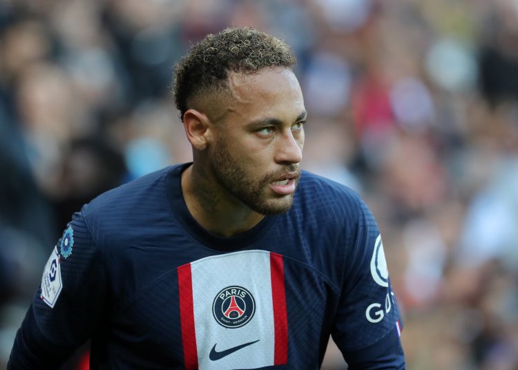 Paris (France), 13/11/2022.- Paris Saint Germain's Neymar Jr reacts during the French Ligue 1 soccer match between PSG and AJ Auxerre, in Paris, France, 13 November 2022. (Francia) EFE/EPA/CHRISTOPHE PETIT TESSON