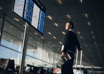 Muere el hombre que vivió casi 20 años en un aeropuerto de parís