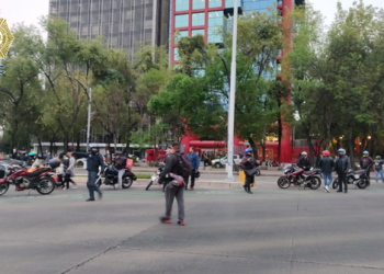Motociclistas bloquean Insurgentes y Reforma; esto demandan