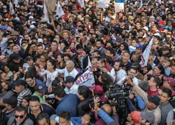 López Obrador encabezó marcha por su cuarto año de gobierno