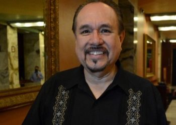 El barítono Jesús Suaste celebra cuatro décadas de trayectoria