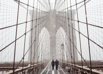 Tormenta recubre parte de Nueva York con dos metros de nieve
