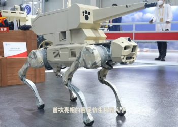 China presenta perro robot listo para la guerra
