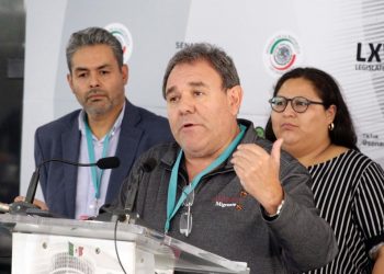 Migrantes pidieron al Senado aprobar la reforma electoral y darles voz, voto y espacios en las cámaras del Congreso de la Unión.