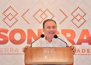 Alfonso Durazo da positivo a COVID 19, ayer se reunió con el presidente López Obrador