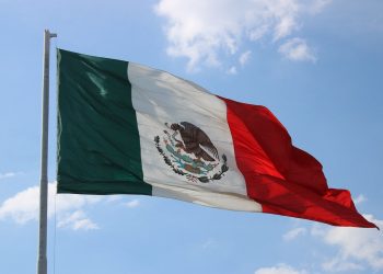 Fitch ratifica la calificación crediticia de México con perspectiva estable