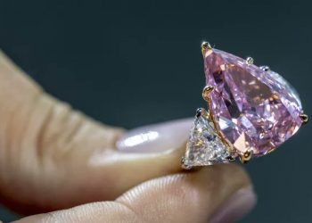 Diamante se subasta por 565 millones de pesos