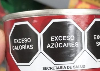 Organizaciones civiles piden a la SCJN mantener el etiquetado frontal en alimentos y bebidas