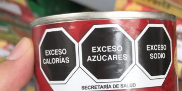 Organizaciones civiles piden a la SCJN mantener el etiquetado frontal en alimentos y bebidas