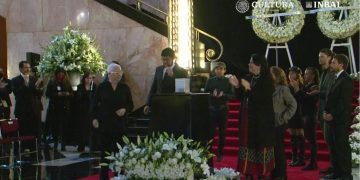 Inicia el homenaje póstumo a Héctor Bonilla en Bellas Artes, aquí puedes seguirlo