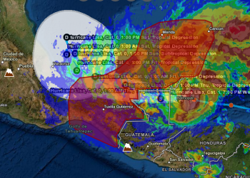 Lisa se mueve al interior de Belice con lluvia y vientos de 120 km/h