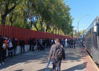 Llegan manifestantes a Diputados…¿Qué presupuesto quieren?