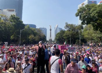 Contrastan cifras de asistentes a la marcha En Defensa del INE