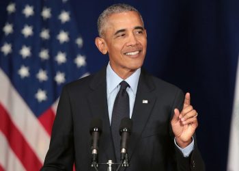 Obama pide votar a demócratas frente a quienes envenenan la democracia