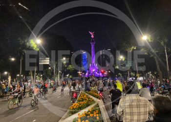Así se vivió el Paseo Nocturno por el Día de Muertos