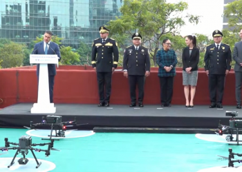 Autoridades capitalinas presentan a la Unidad de Inteligencia Aérea “Águila”