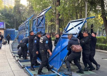 Resguardan edificios y monumentos previo a marcha del 25N en CDMX