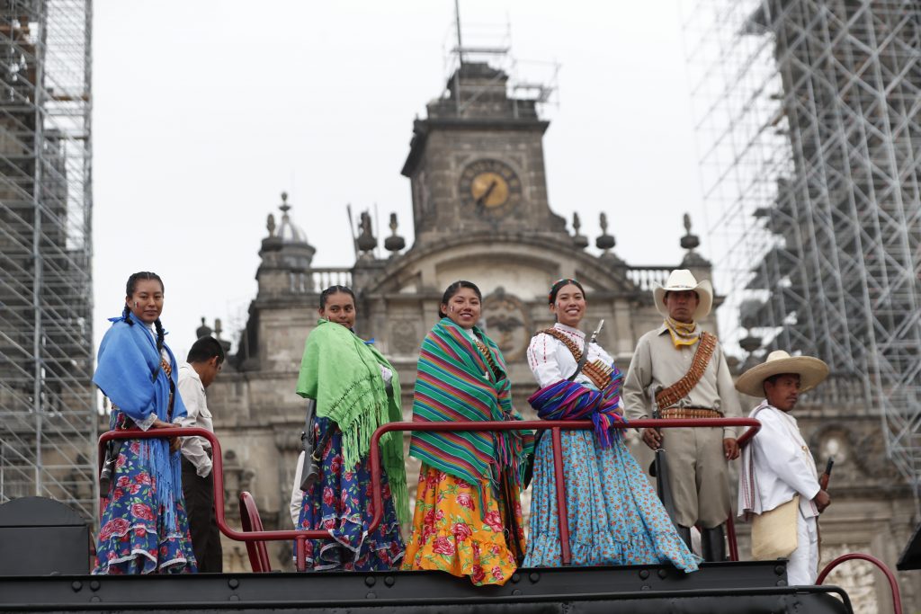 Realizan desfile por el Día de la Revolución Mexicana Enfoque Noticias