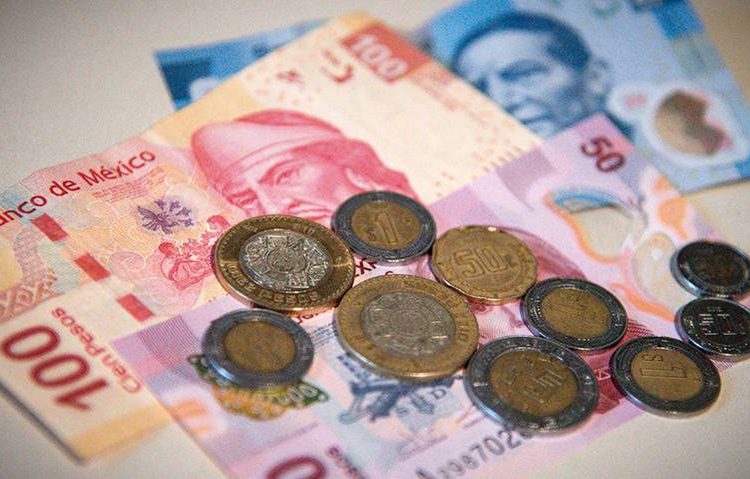 El aumento del salario mínimo en México para 2026 llega al 13%, pero trabajadores en retiro exigen pensiones dignas y justicia laboral