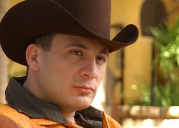 Te contamos todo sobre el nuevo material de Valentín Elizalde