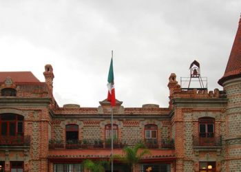 Colegio Williams permanecerá cerrado tras muerte de un menor