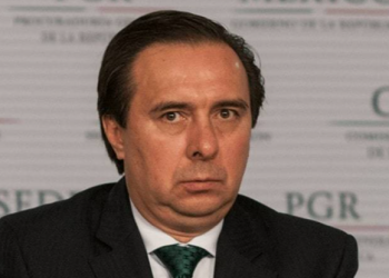 Niegan amparo a Tomás Zerón por caso Ayotzinapa