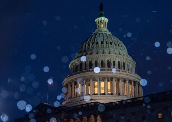 Congreso de EU aprueba un presupuesto con 45.000 millones para Ucrania