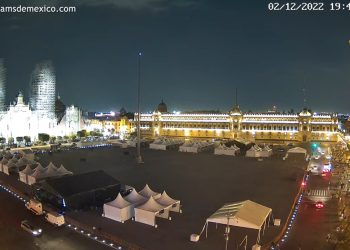 Todo listo para la noche de estrellas en el Zócalo