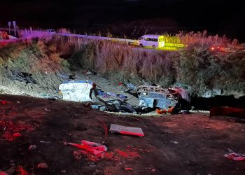 Volcadura de autobús deja 15 personas fallecidas en Nayarit