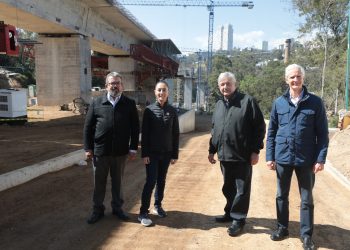 López Obrador supervisa obras del Tren México-Toluca