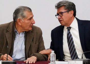 Presenta Monreal a Adán Augusto 21 cambios al Plan B