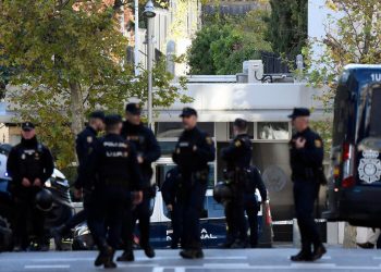La embajada de Ucrania en Atenas recibe un sobre manchado de sangre