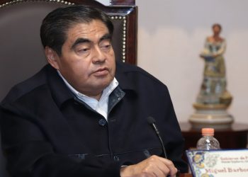 ¿Cuál es el estado de salud de Miguel Barbosa, gobernador de Puebla?