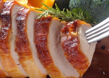 Estas son las consecuencias para el cuerpo al excederse en alimentos y bebidas
