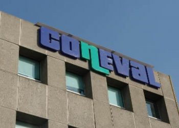 Ha habido incremento en el uso de la bancarización; existe un reto importante en áreas rurales: Coneval