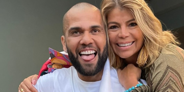 Erika García y Dani Alves firman acuerdo para apoyar a niños