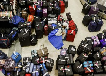 El caos aéreo persiste en EU tras la tormenta