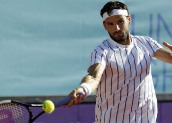 Dimitrov sustituye Djokovic y se impone a Kyrgios