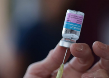 Asegura López Gatell que sí hay vacunas contra la influenza