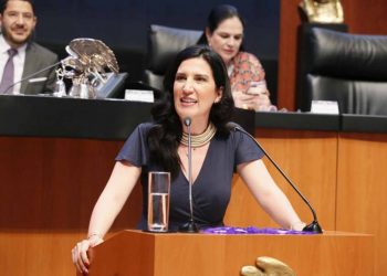 Anuncia Kenia López juicio político contra Piedra Ibarra, te contamos las razones