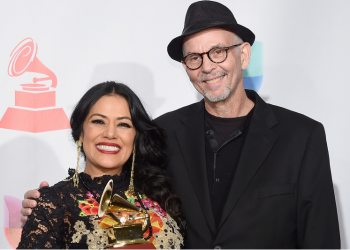 Muere el saxofonista Paul Cohen, esposo de Lila Downs