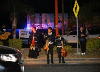 Despiden con mariachi y banda a Miguel Barbosa en Casa Aguayo