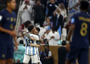 Al medio tiempo Argentina está venciendo 2 goles por 0 a Francia
