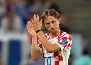 Es difícil frenar a Vinicius pero lo intentaré: Modric